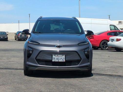 Gray Ghost Metallic 2023 Chevrolet Bolt EUV FWD LT