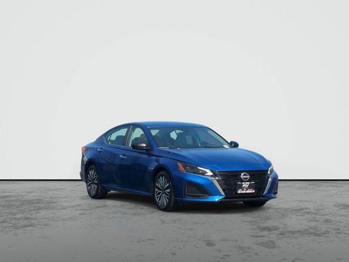 Bluestone Pearl 2025 Nissan Altima SV FWD