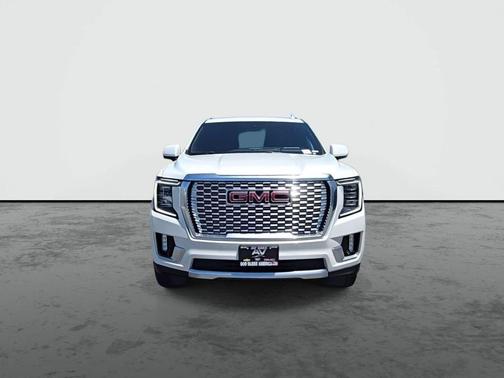 White Frost Tricoat 2024 GMC Yukon XL Denali