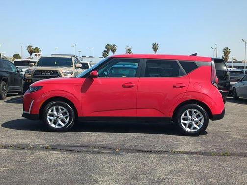 Inferno Red 2023 Kia Soul LX