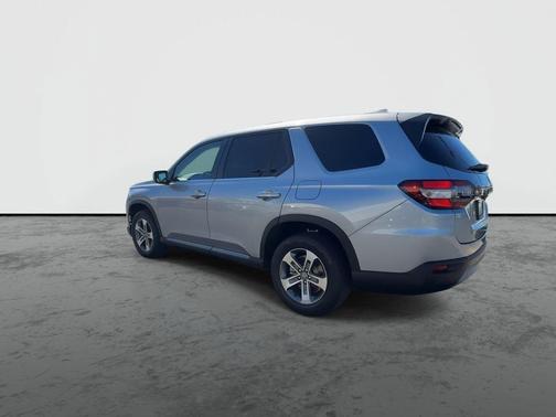Lunar Silver Metallic 2025 Honda Pilot EX-L