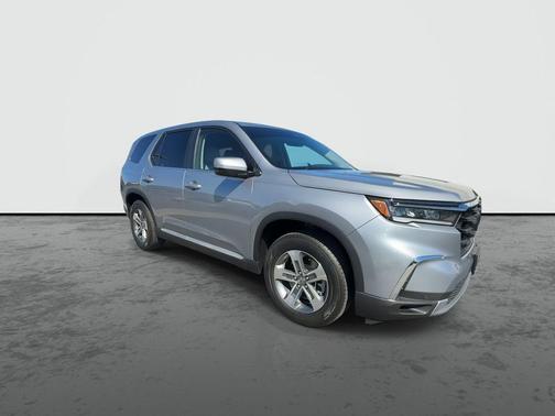 Lunar Silver Metallic 2025 Honda Pilot EX-L