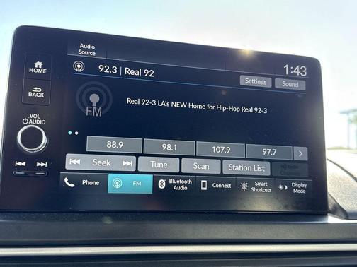 Lunar Silver Metallic 2025 Honda Pilot EX-L