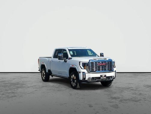 Summit White 2026 GMC Sierra 2500 Denali