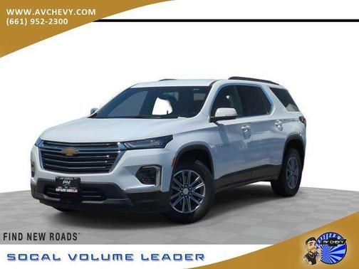 Summit White 2023 Chevrolet Traverse LT Cloth