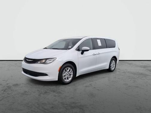 Bright White Clearcoat 2023 Chrysler Voyager LX