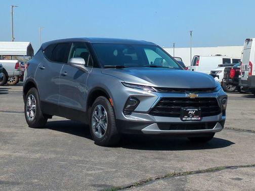 Sterling Gray Metallic 2025 Chevrolet Blazer 2LT