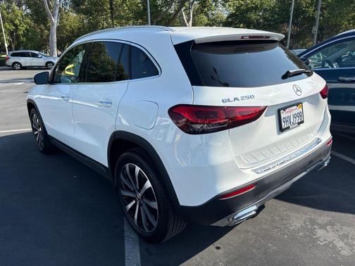 Polar White 2023 Mercedes-Benz GLA 250 Base