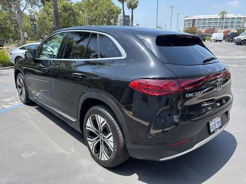 Obsidian Black Metallic 2023 Mercedes-Benz EQE 350+ Base