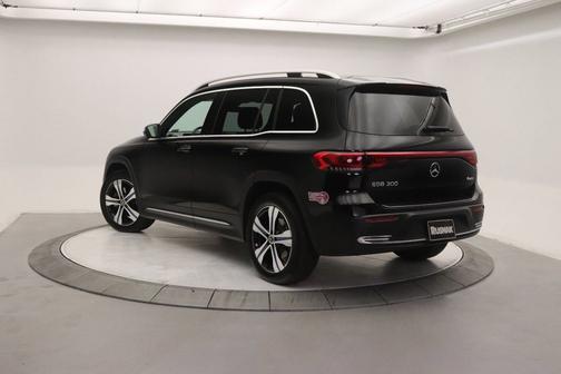 2023 Mercedes-Benz EQB 300 