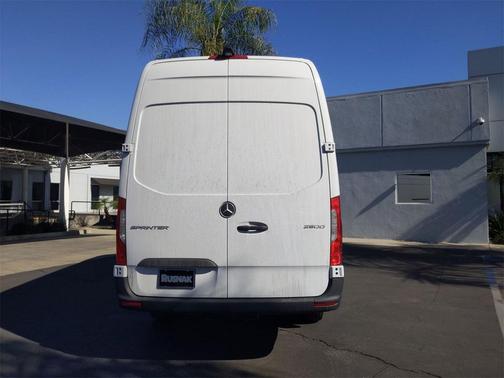 2025 Mercedes-Benz Sprinter 2500 High Roof 4-Cyl Diesel HO
