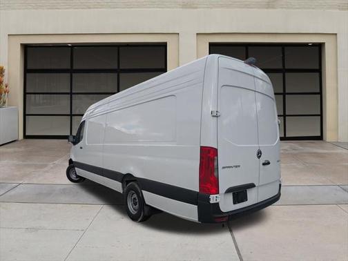 2025 Mercedes-Benz Sprinter 2500 Standard Roof