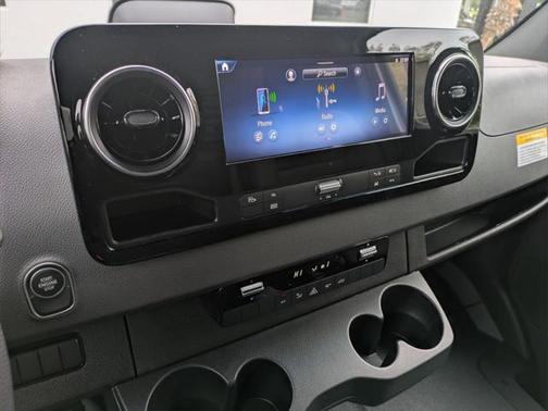 2025 Mercedes-Benz Sprinter 2500 Standard Roof