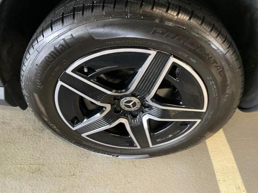 Alpine Gray 2026 Mercedes-Benz GLC 300 Base