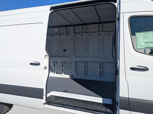 Arctic White 2025 Mercedes-Benz Sprinter 3500 170 WB High Roof Extended Cargo
