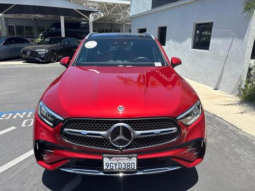 MANUFAKTUR Cardinal Red Metallic 2023 Mercedes-Benz GLC 300 Base 4MATIC