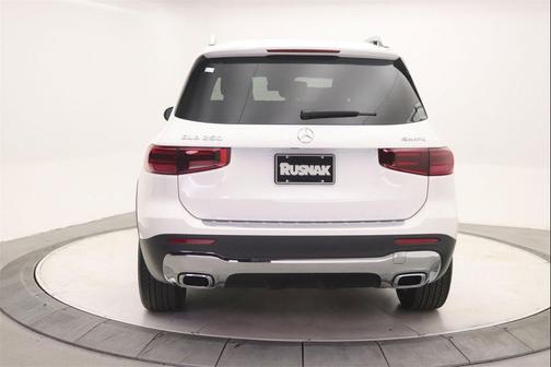 2025 Mercedes-Benz GLB 250 4MATIC
