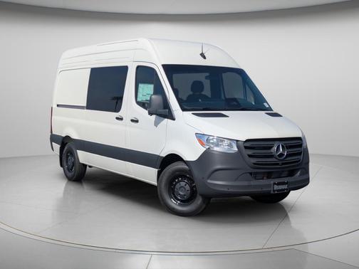 2025 Mercedes-Benz Sprinter 2500 144 WB Standard Roof Crew