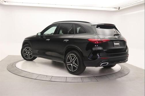 2026 Mercedes-Benz GLC 300 Base