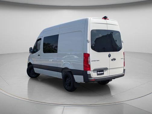 2025 Mercedes-Benz Sprinter 2500 144 WB Standard Roof Crew