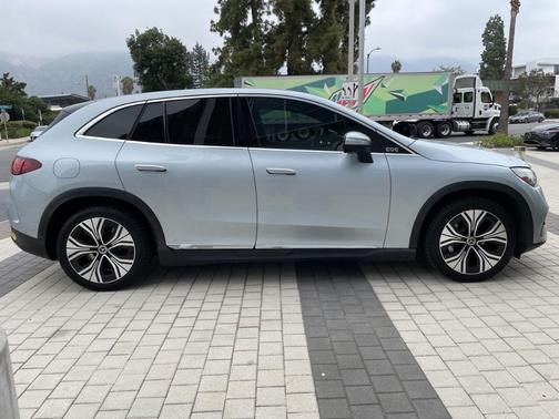 Cirrus Silver Metallic 2023 Mercedes-Benz EQE 350+ Base