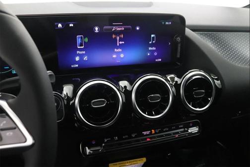 2026 Mercedes-Benz GLA 250 4MATIC