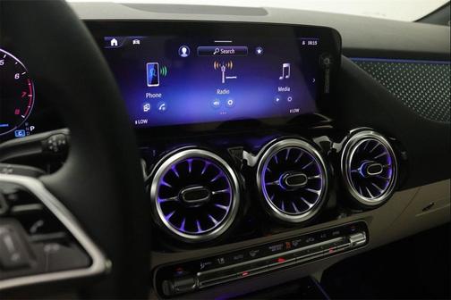 2026 Mercedes-Benz GLA 250 4MATIC