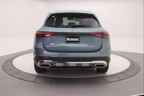 2026 Mercedes-Benz GLC 300 Base
