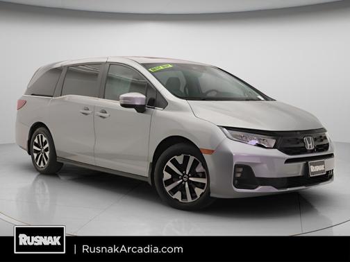 Solar Silver Metallic 2025 Honda Odyssey EX-L
