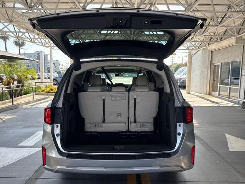 Solar Silver Metallic 2025 Honda Odyssey EX-L