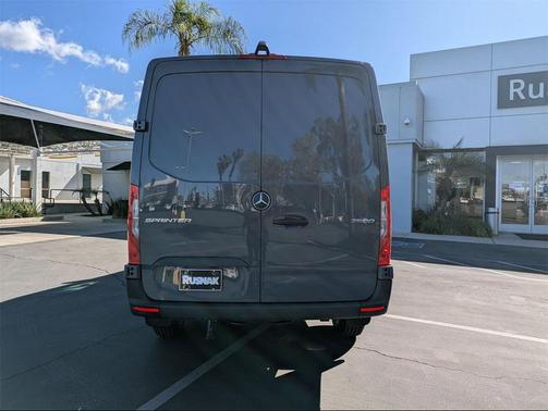 2025 Mercedes-Benz Sprinter 2500 Standard Roof