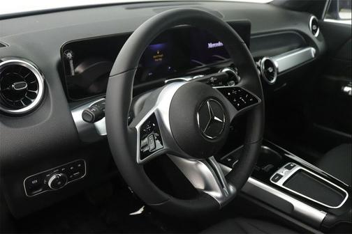 2025 Mercedes-Benz GLB 250 Base