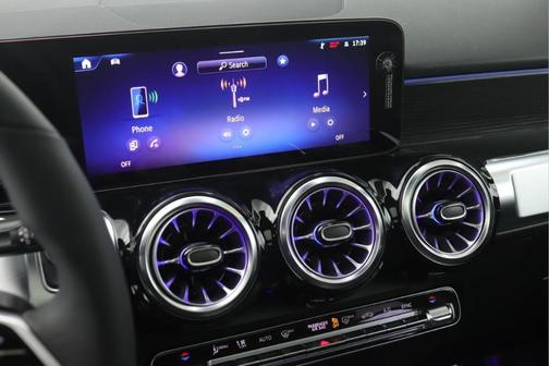 Black 2026 Mercedes-Benz GLB 250 Base