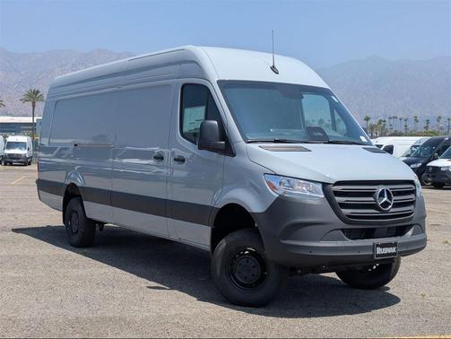 2025 Mercedes-Benz Sprinter 2500 High Roof 4-Cyl Diesel HO