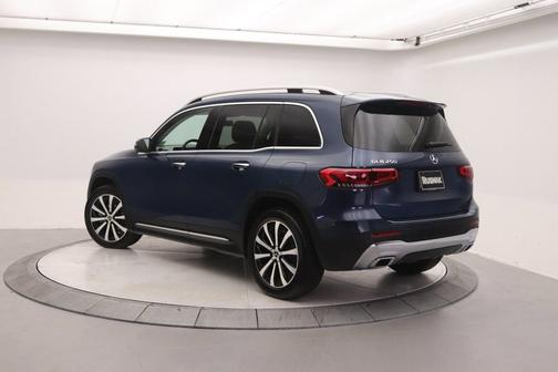 2023 Mercedes-Benz GLB 250 