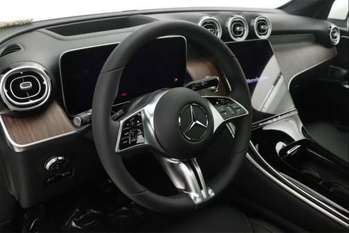 2026 Mercedes-Benz GLC 300 Base