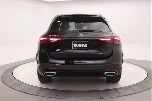 2026 Mercedes-Benz GLC 300 4MATIC