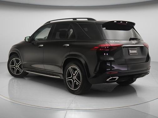 Obsidian Black 2026 Mercedes-Benz GLE 450 4MATIC