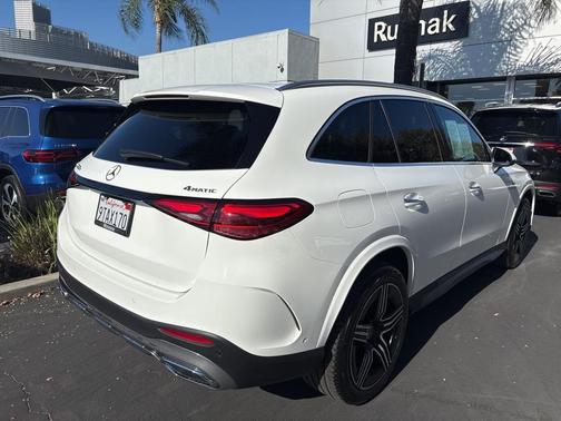 2025 Mercedes-Benz GLC 350e Base