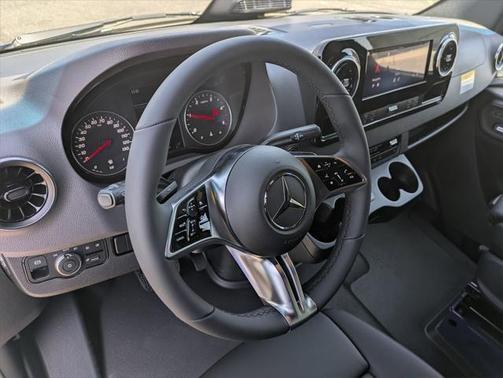 2025 Mercedes-Benz Sprinter 2500 Standard Roof 4-Cyl Diesel HO