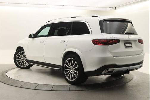 2025 Mercedes-Benz GLS 580 4MATIC