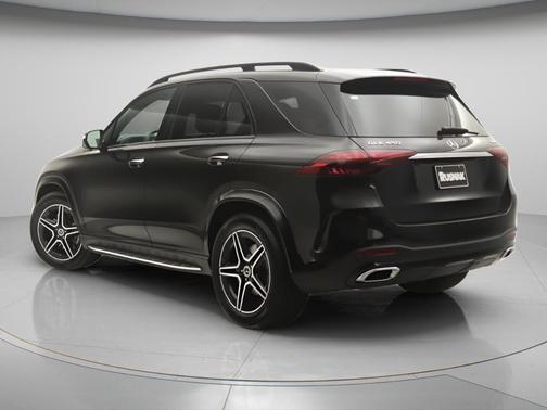 Obsidian Black 2026 Mercedes-Benz GLE 450 4MATIC