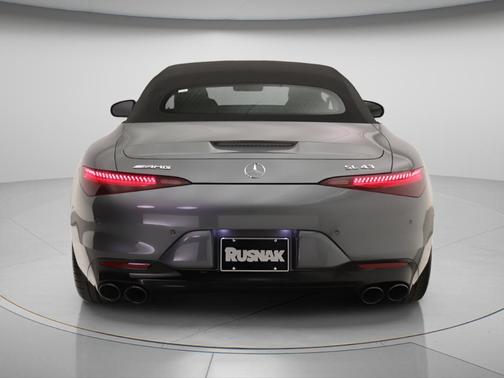 2992 / SELENITE G 2026 Mercedes-Benz AMG SL 43 Base