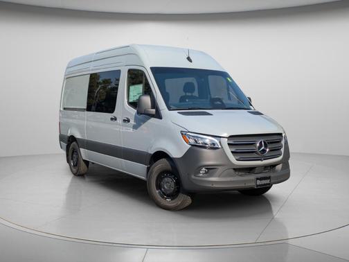 2025 Mercedes-Benz Sprinter 2500 144 WB Standard Roof Crew