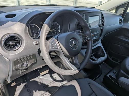 2023 Mercedes-Benz Metris Base