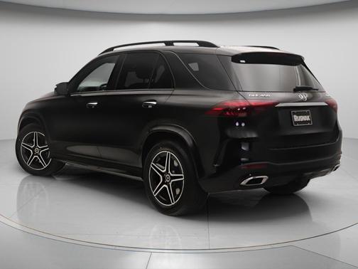 Black 2026 Mercedes-Benz GLE 450 4MATIC