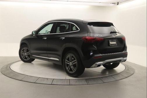 2025 Mercedes-Benz GLA 250 4MATIC