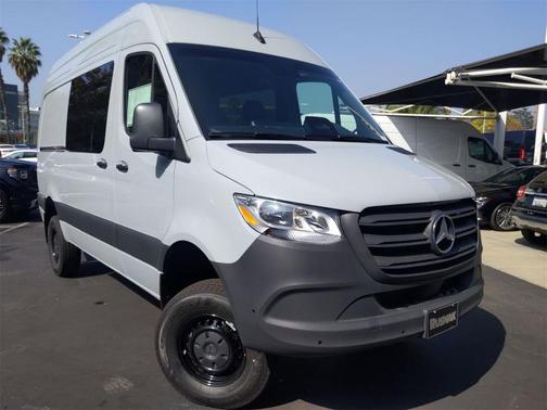 2025 Mercedes-Benz Sprinter 2500 Standard Roof 4-Cyl Diesel HO