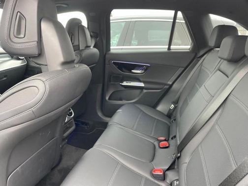 Graphite Gray Metallic 2026 Mercedes-Benz GLC 300 Base