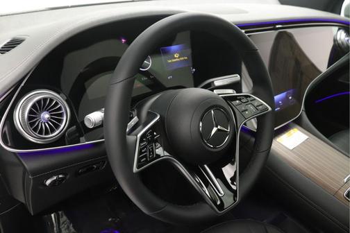 2956 / MANUFAKTUR 2026 Mercedes-Benz EQS 400 Base 4MATIC